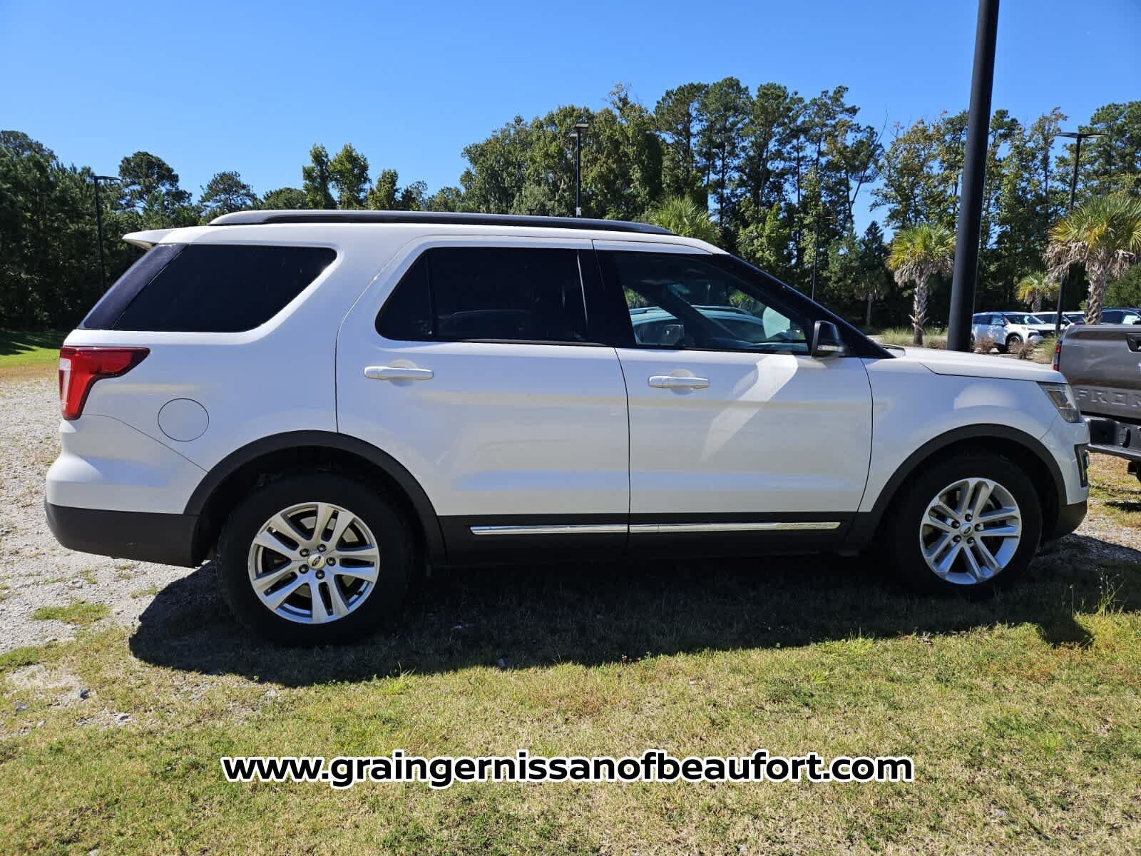 Used 2016 Ford Explorer XLT FWD image 8
