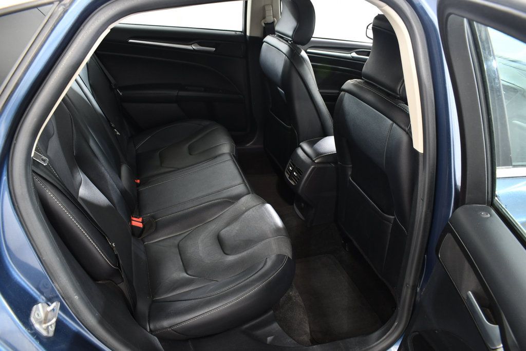 Used 2018 Ford Fusion Titanium AWD/4WD image 19