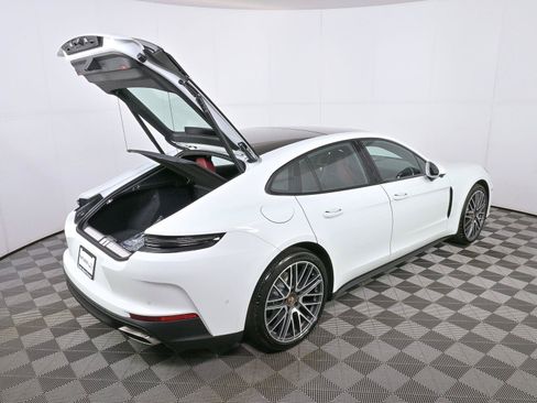 New 2026 Porsche Panamera image 29