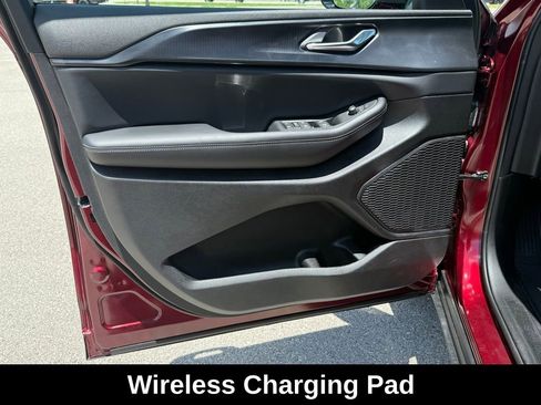 New 2025 Jeep Grand Cherokee Altitude image 38