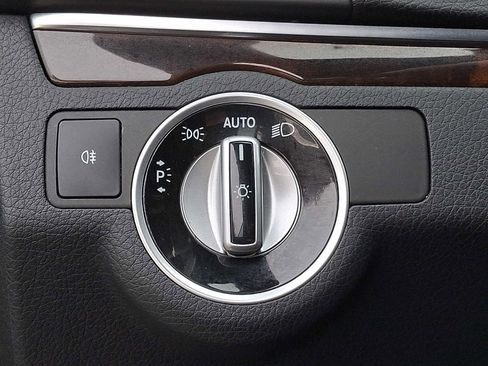 Used 2014 Mercedes-Benz E 350 Cabriolet image 22