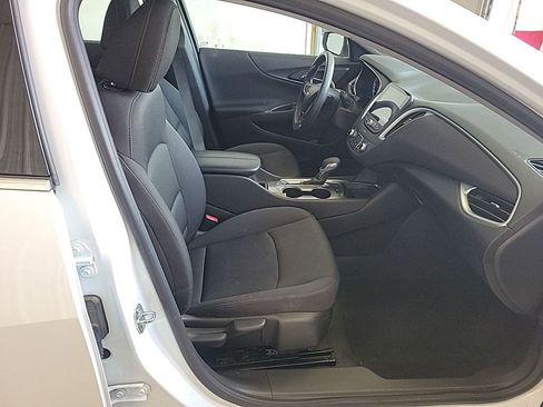 Used 2023 Chevrolet Malibu LT w/ Driver Confidence Package image 8