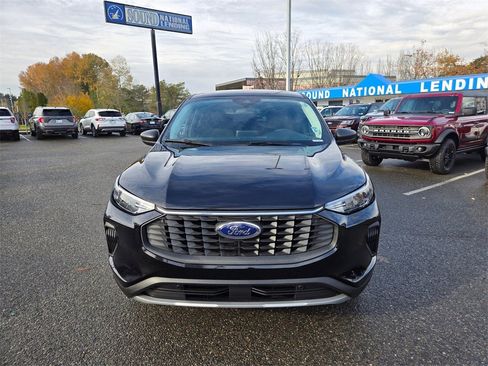 Used 2025 Ford Escape Active image 2