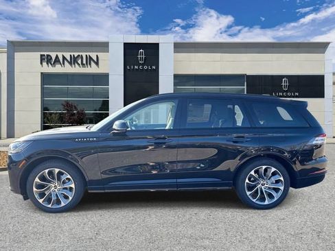 New 2026 Lincoln Aviator 2WD w/ Jet Appearance Package image 4