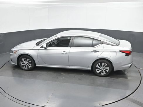 Used 2021 Nissan Altima 2.5 S FWD image 34