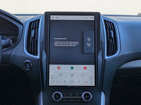 Used 2023 Ford Edge SEL image 9