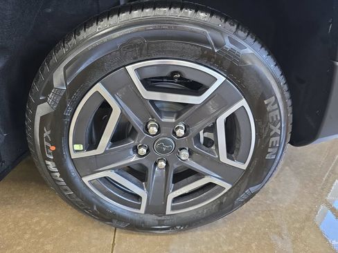 New 2026 Jeep Cherokee Laredo AWD/4WD image 33