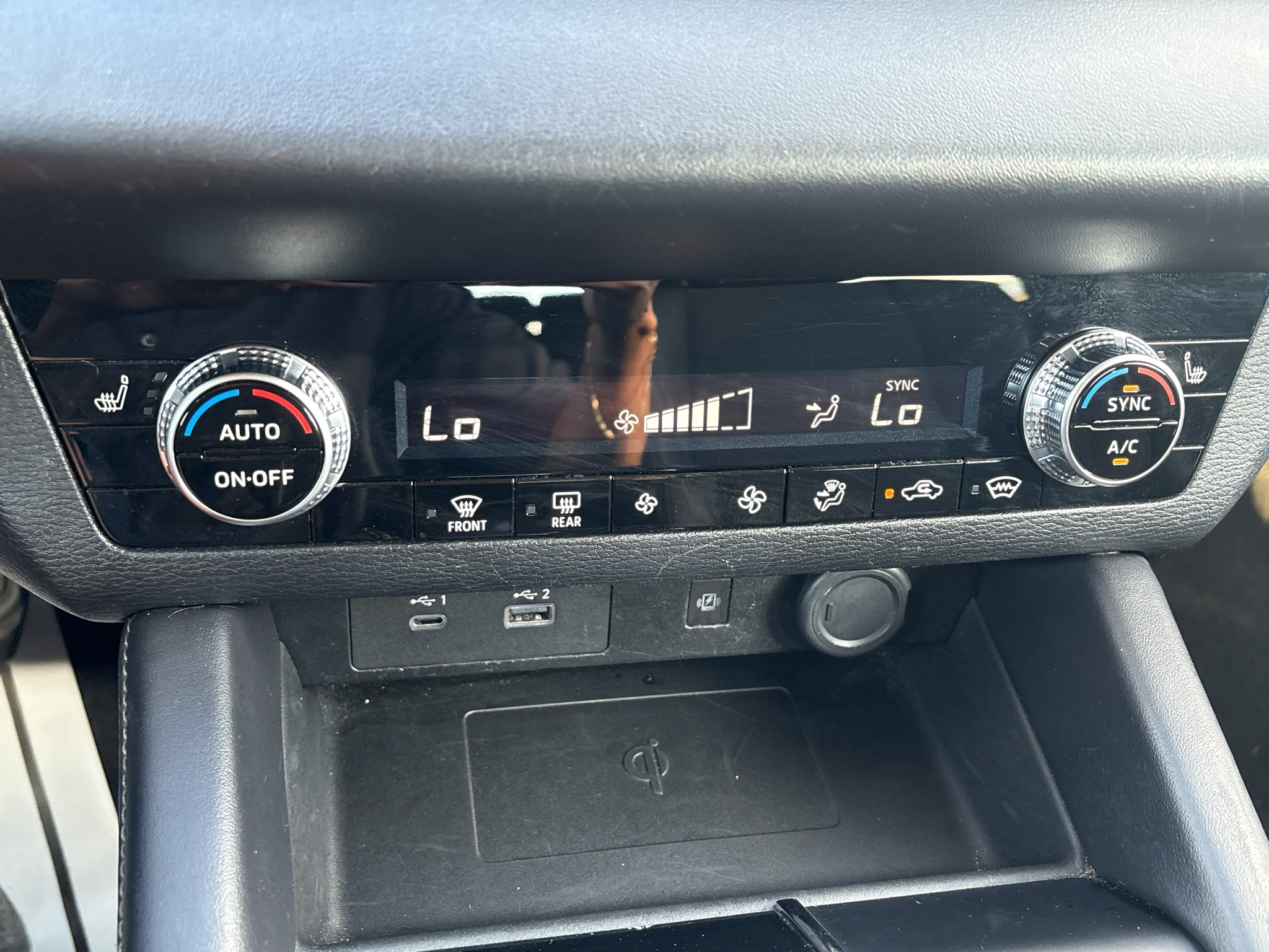 Used 2024 Mitsubishi Outlander SE AWD/4WD image 21