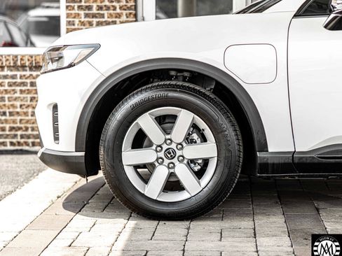 Used 2025 Honda Prologue EX image 8