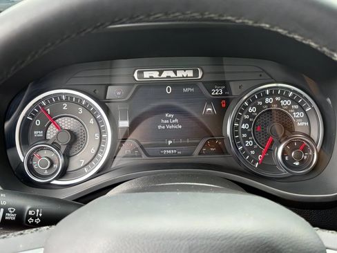 Used 2025 RAM 1500 Laramie w/ Sport Appearance Package AWD/4WD image 19