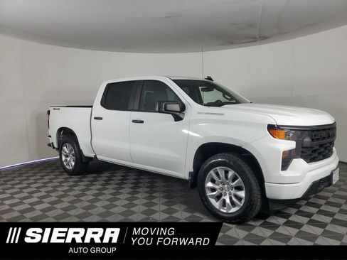 Used 2022 Chevrolet Silverado 1500 Custom AWD/4WD image 1