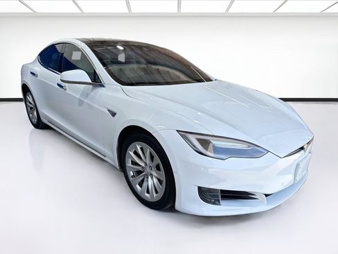 Used 2016 Tesla Model S 75 RWD image 3