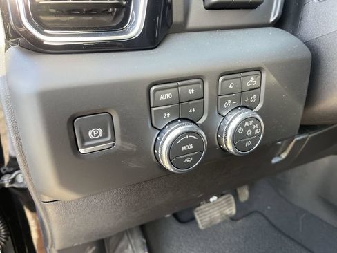 New 2026 GMC Sierra 2500 Denali w/ Technology Package AWD/4WD image 11