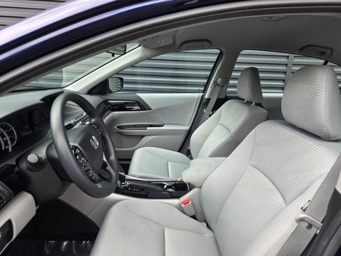 Used 2016 Honda Accord LX image 26