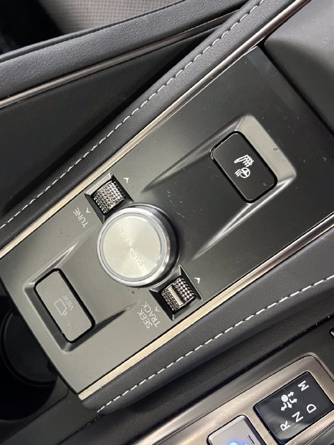 Used 2024 Lexus LC 500 Convertible w/ Touring Package RWD image 25