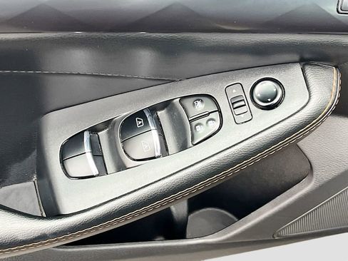 Used 2023 Nissan Maxima SR w/ Sport Mat Group FWD image 18