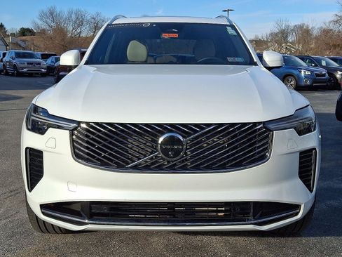 Certified 2025 Volvo XC90 T8 Ultra image 2