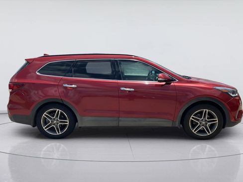 Used 2018 Hyundai Santa Fe FWD image 4