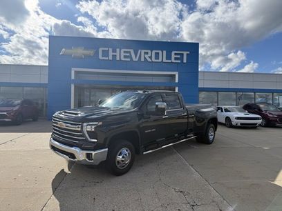 Used 2025 Chevrolet Silverado 3500 LTZ w/ LTZ Convenience Package