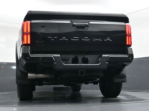 Used 2024 Toyota Tacoma TRD Off-Road w/ TRD Off Road Upgrade Package image 37