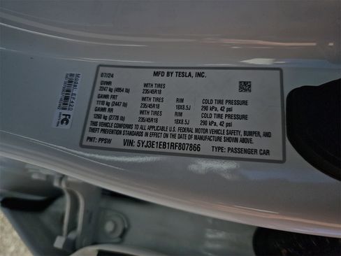 Used 2024 Tesla Model 3 Long Range image 38