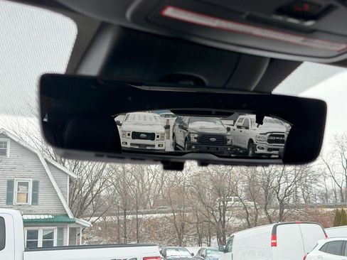 Used 2022 Toyota Sienna Platinum image 37