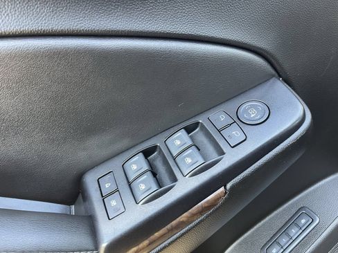 Used 2020 Chevrolet Tahoe LT RWD image 23