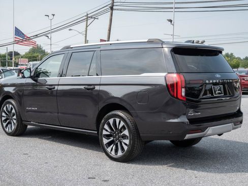 Used 2025 Ford Expedition Max Platinum w/ Driver's Package AWD/4WD image 9