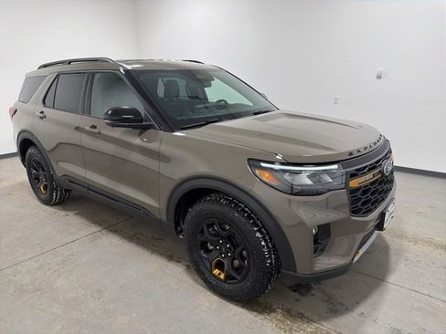 New 2026 Ford Explorer Tremor w/ Tremor Convenience Package image 3