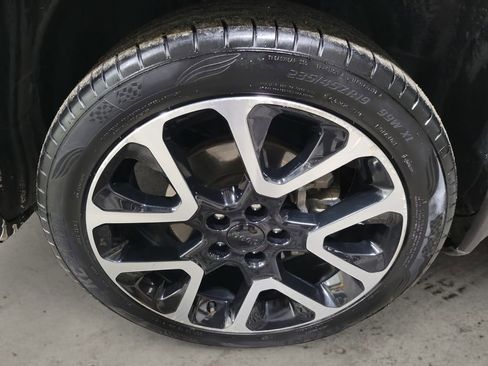 Used 2021 Jeep Compass Limited w/ Sun and Sound Group image 10