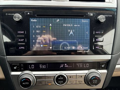Used 2016 Subaru Outback 2.5i Limited AWD/4WD image 27