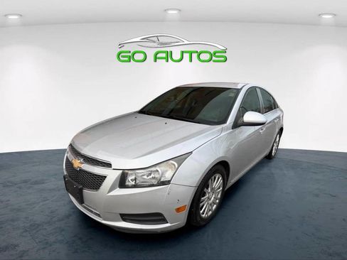 Used 2013 Chevrolet Cruze Eco image 9
