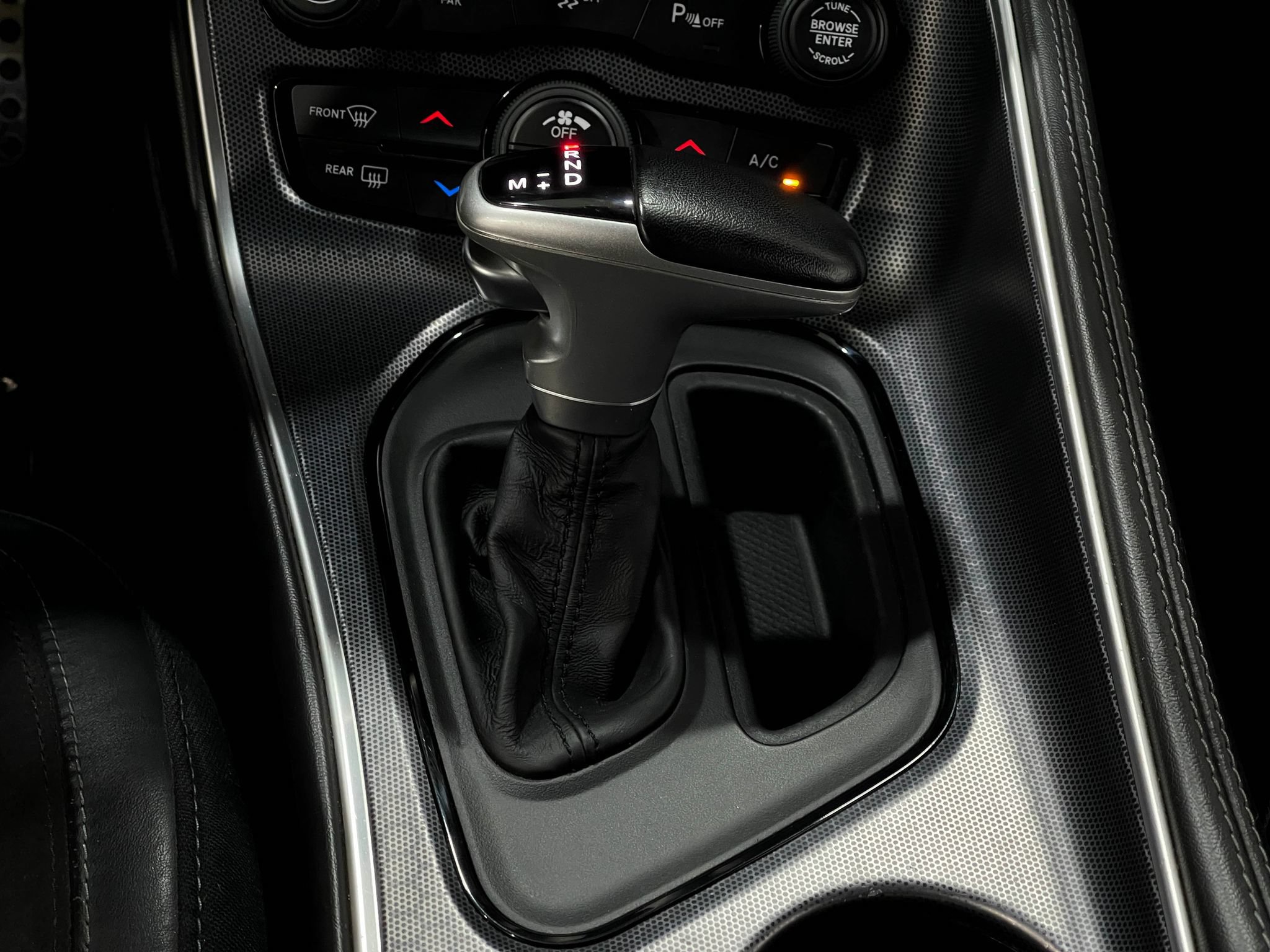 Used 2016 Dodge Challenger R/T Scat Pack RWD image 26
