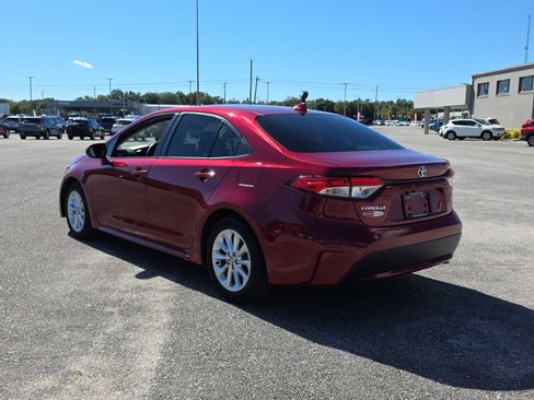 Used 2022 Toyota Corolla LE w/ LE Convenience Package image 6