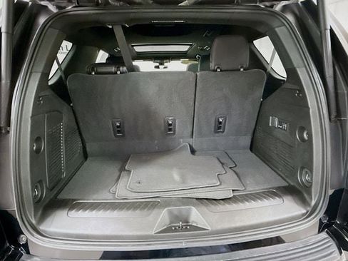 Used 2022 Chevrolet Tahoe LT w/ Luxury Package image 30