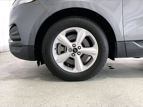 Used 2024 Ford Edge SE AWD/4WD image 6