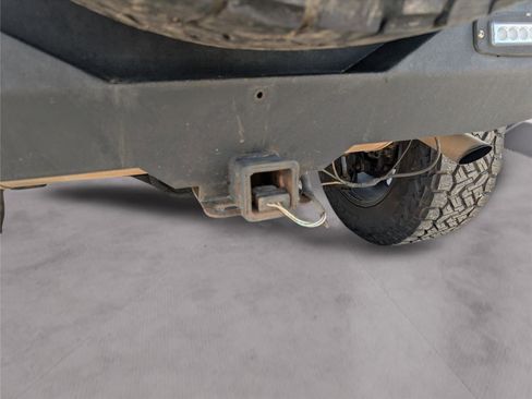 Used 2015 Jeep Wrangler Unlimited Sahara image 32