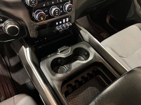 Used 2019 RAM 1500 Big Horn RWD image 32
