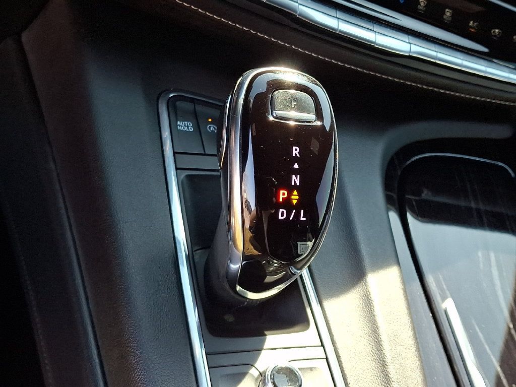 Used 2023 Cadillac Escalade ESV Sport AWD/4WD image 22