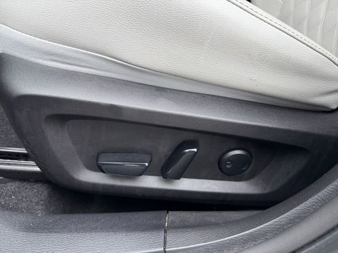 Used 2024 Mitsubishi Outlander SEL image 13