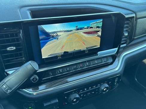 Used 2025 Chevrolet Silverado 2500 LT image 12