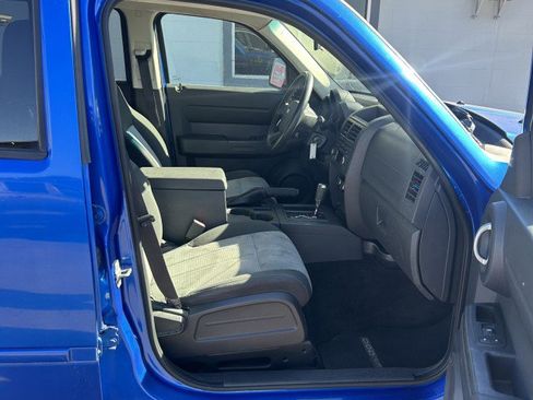 Used 2008 Dodge Nitro SXT image 22