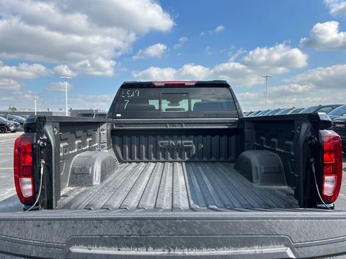 New 2026 GMC Sierra 1500 Elevation w/ Elevation Premium Package AWD/4WD image 39