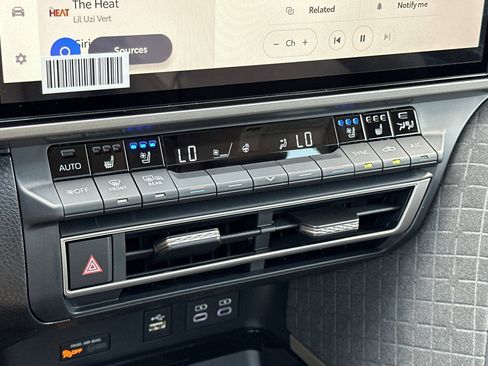 Certified 2026 Toyota Camry XLE w/ Premium Package FWD image 19