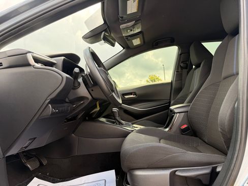 Used 2021 Toyota Corolla SE FWD image 14