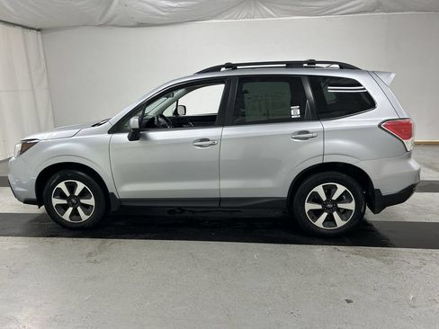 Used 2018 Subaru Forester 2.5i Premium AWD/4WD image 6