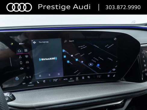 New 2025 Audi SQ5 Prestige image 16