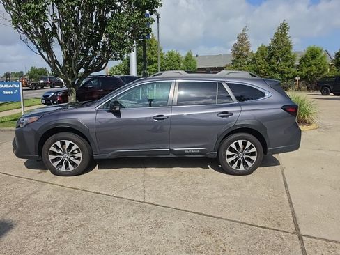 Used 2023 Subaru Outback Limited AWD/4WD image 5