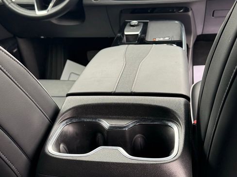 Used 2025 Buick Enclave Preferred image 18