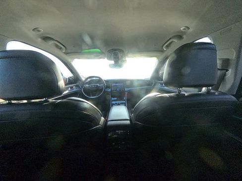 Used 2023 Jeep Grand Cherokee L Limited w/ Black Appearance Package image 30